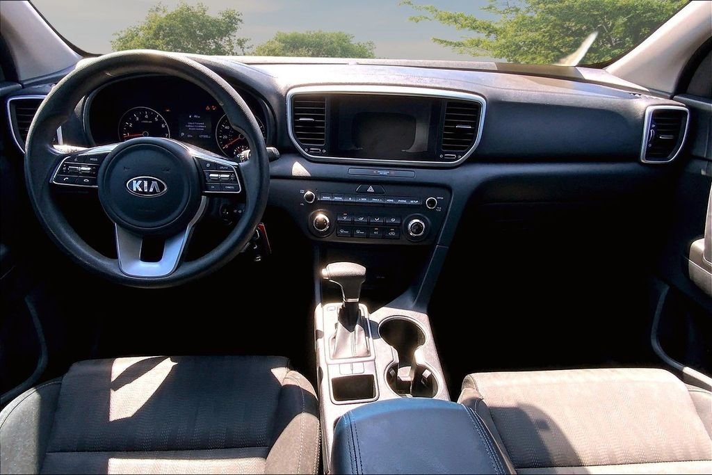 Used 2020 Red Kia LX image 7