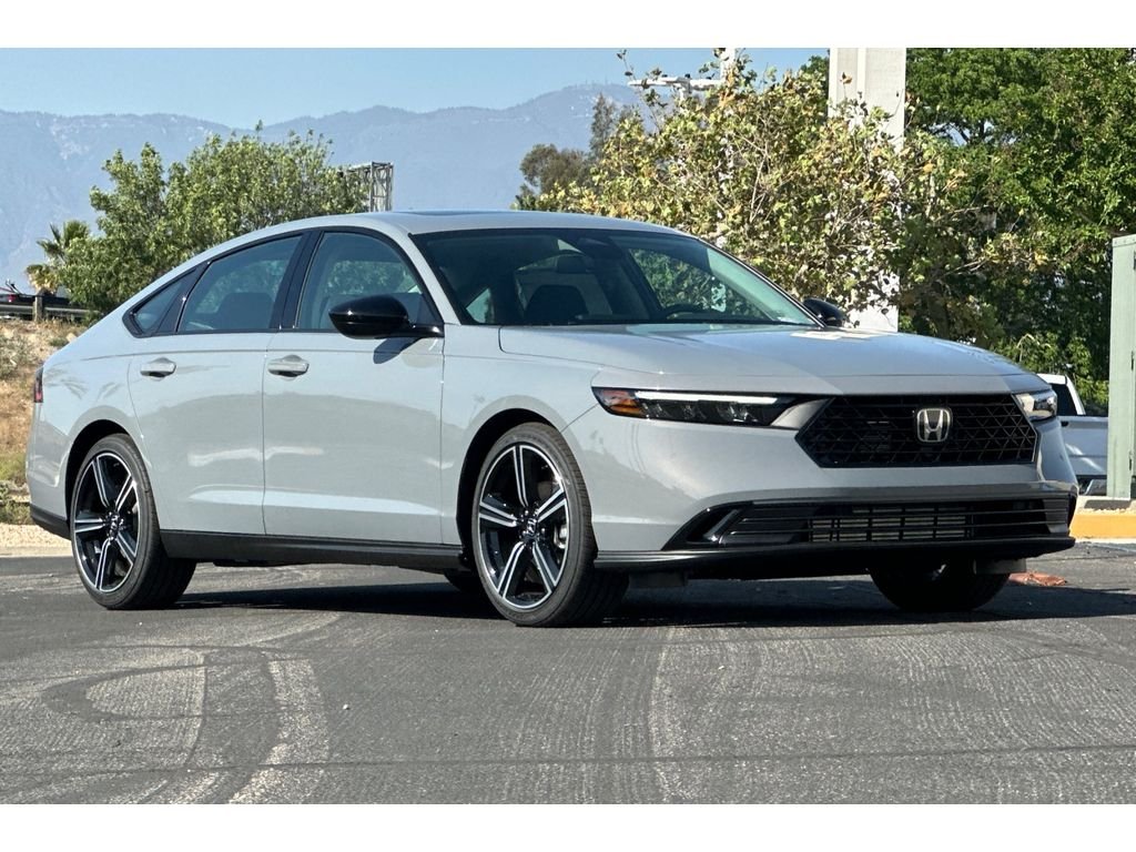 New 2026 Urban Gray Pearl Honda SE image 2
