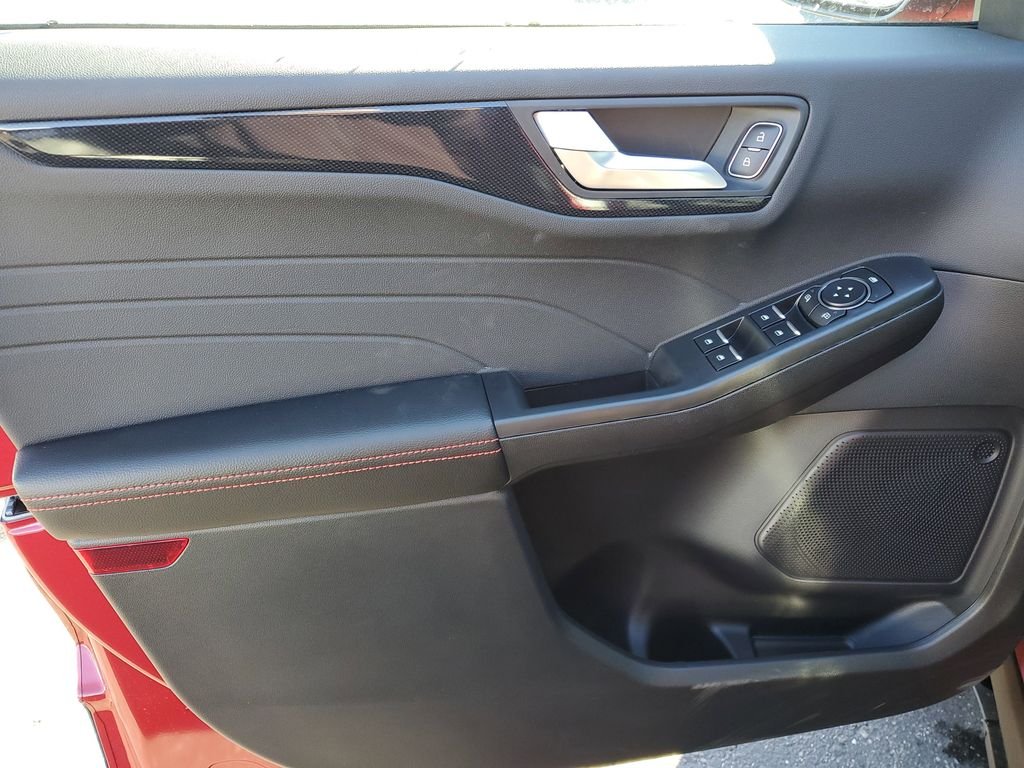 2026 Ford Escape ST-Line - Photo 18