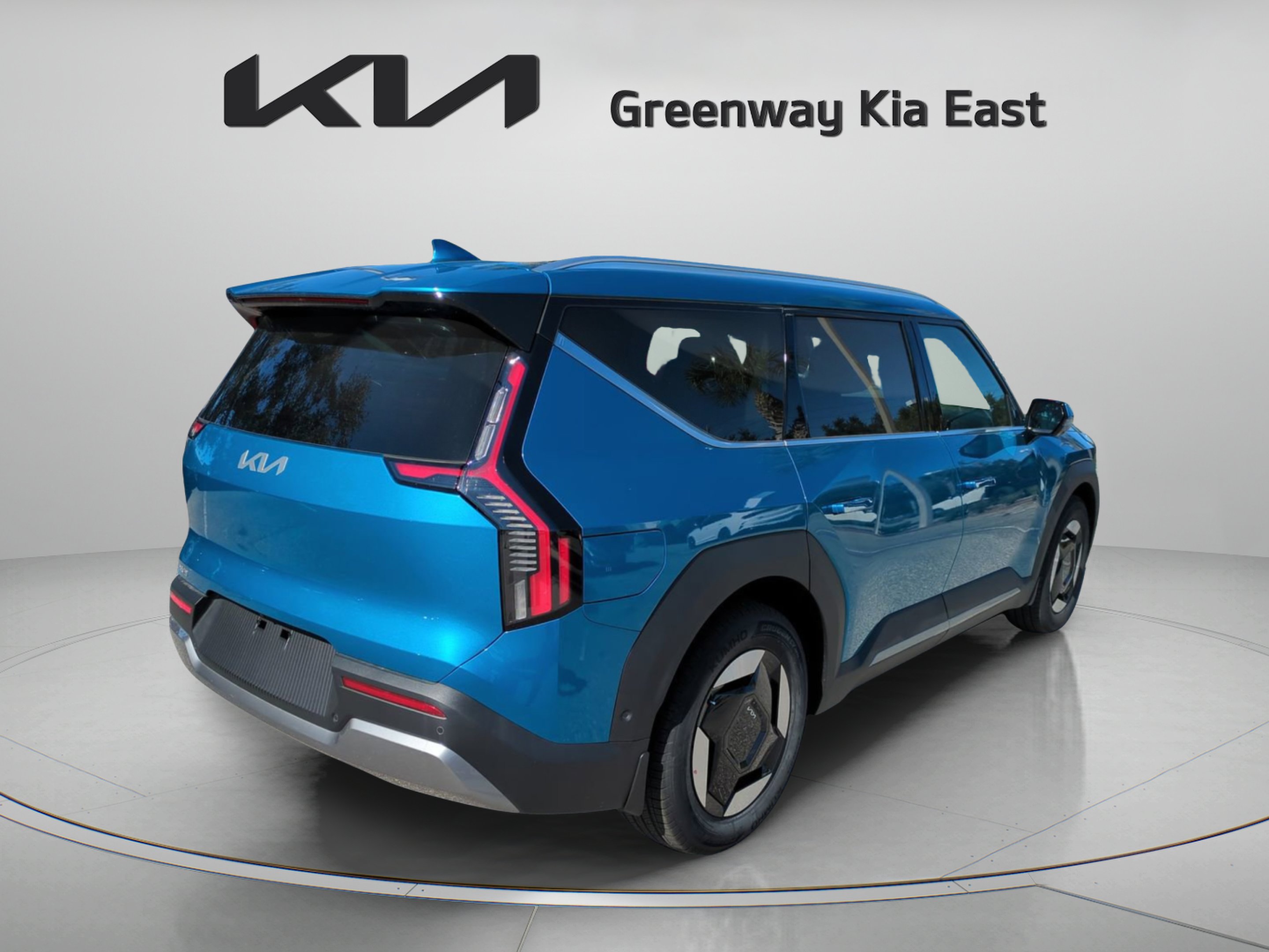 New 2026 Ocean Blue Kia Wind image 6