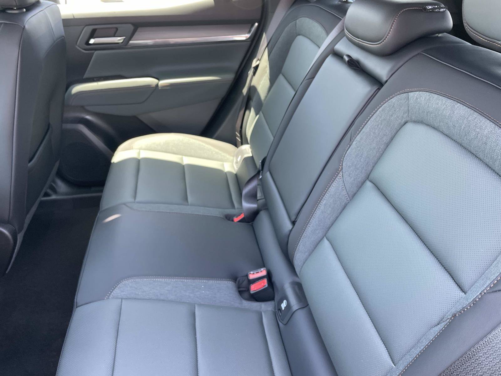2026 GMC Terrain AT4 - Photo 25