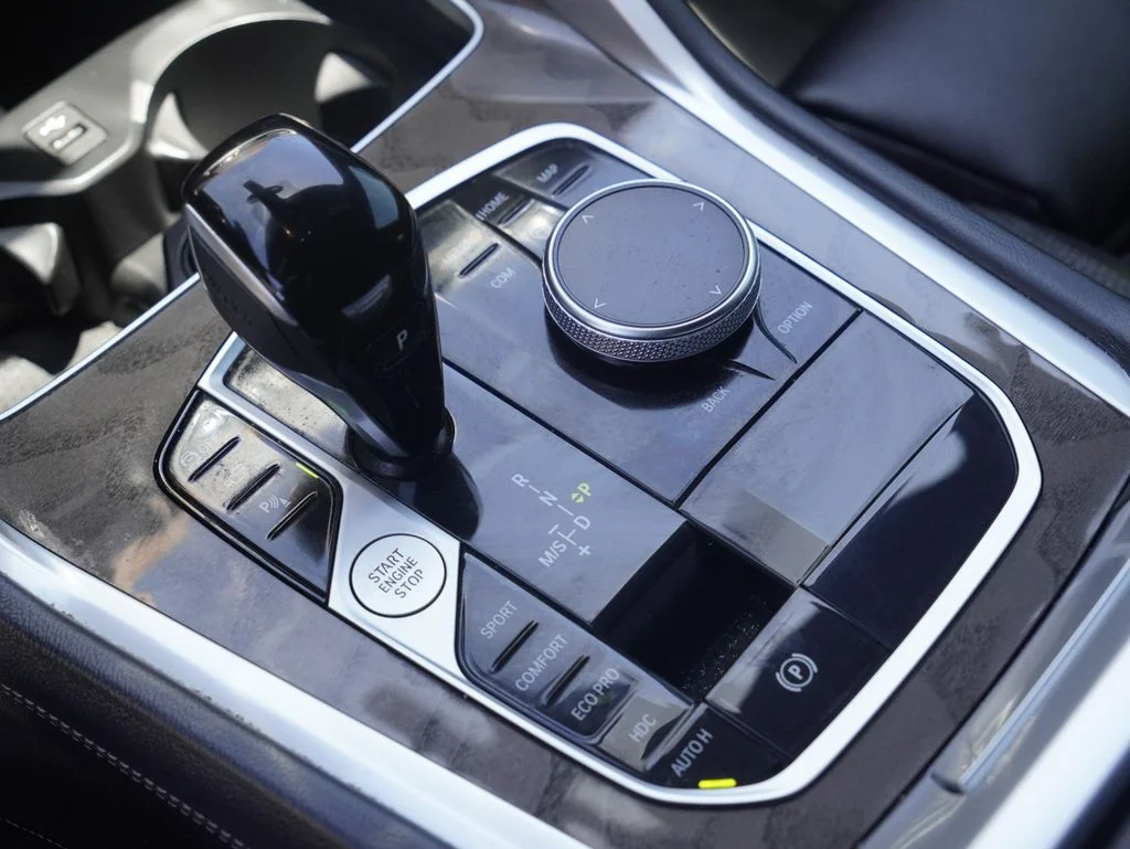 Certified Used 2022 Black BMW xDrive40i image 19