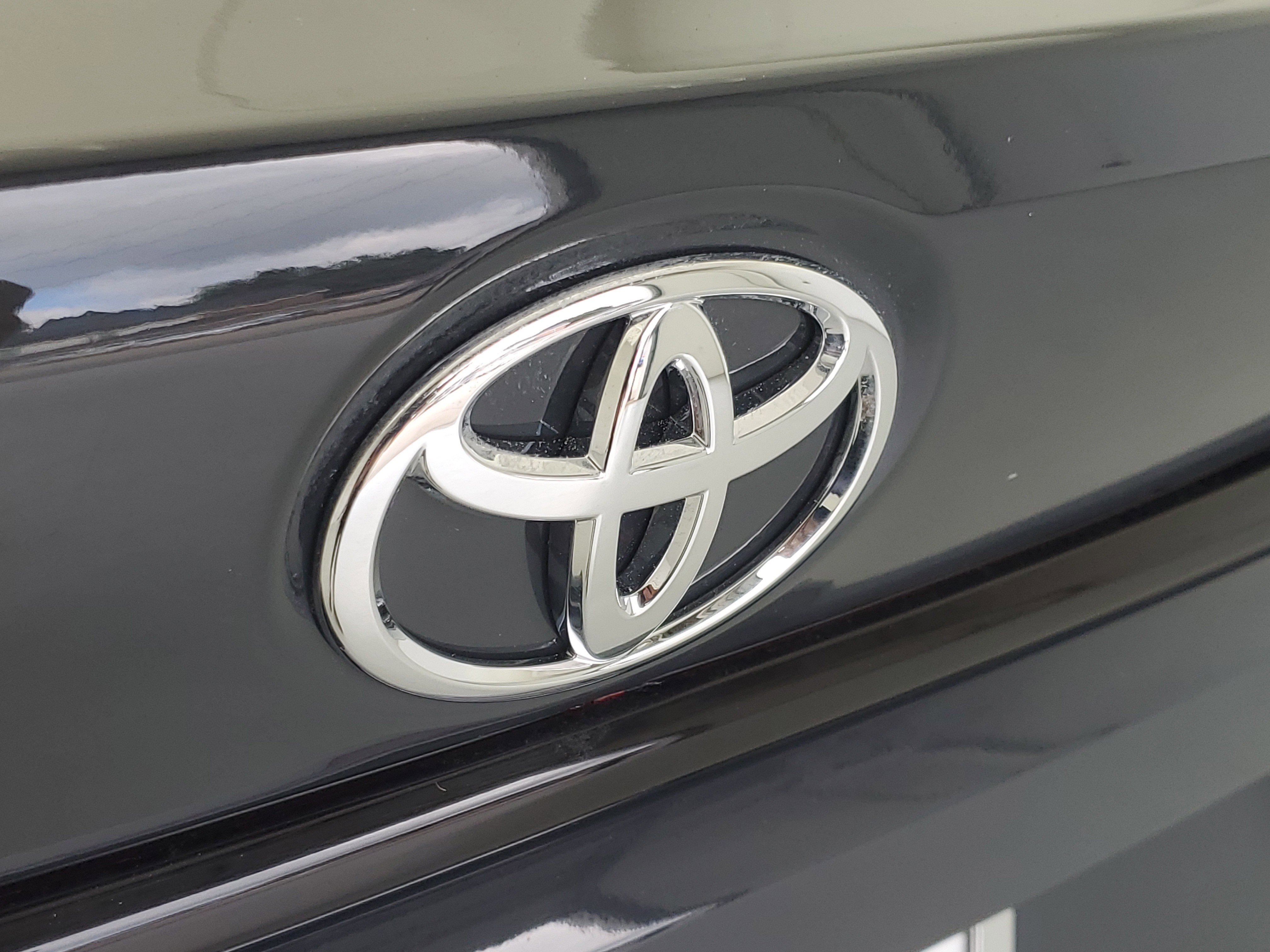 Used 2024 Underground Toyota LE image 9