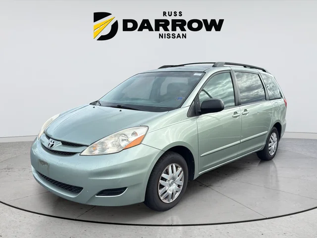 Used 2010 Silver Toyota LE image 1