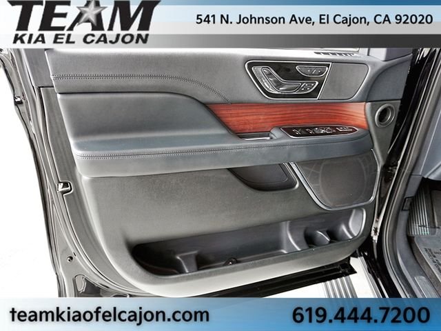 Used 2022 Black Lincoln Reserve image 27