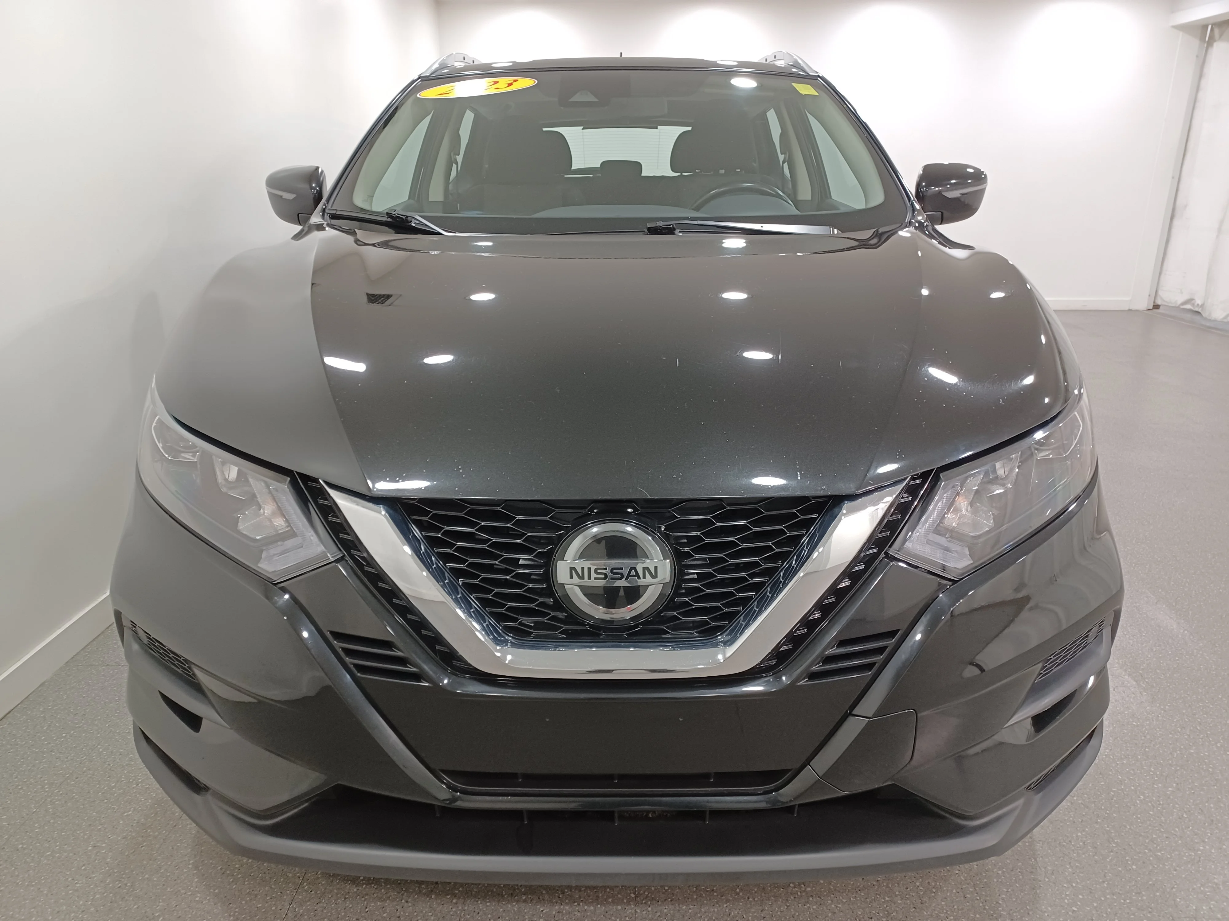 Used 2023 Magnetic Black Metallic Nissan SV AWD*Adaptive Cruise | Remote Start | Htd Seats | Sunroof | Htd Wheel | Lane Keep Assist | CarPlay image 3