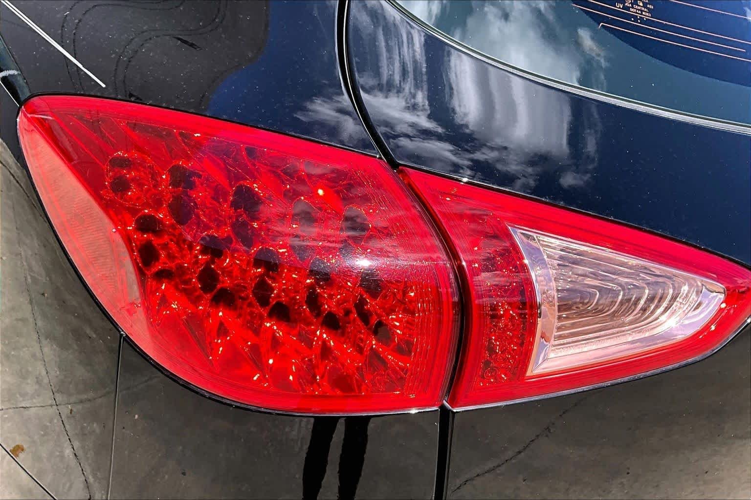 Used 2017 Black Obsidian INFINITI  image 29