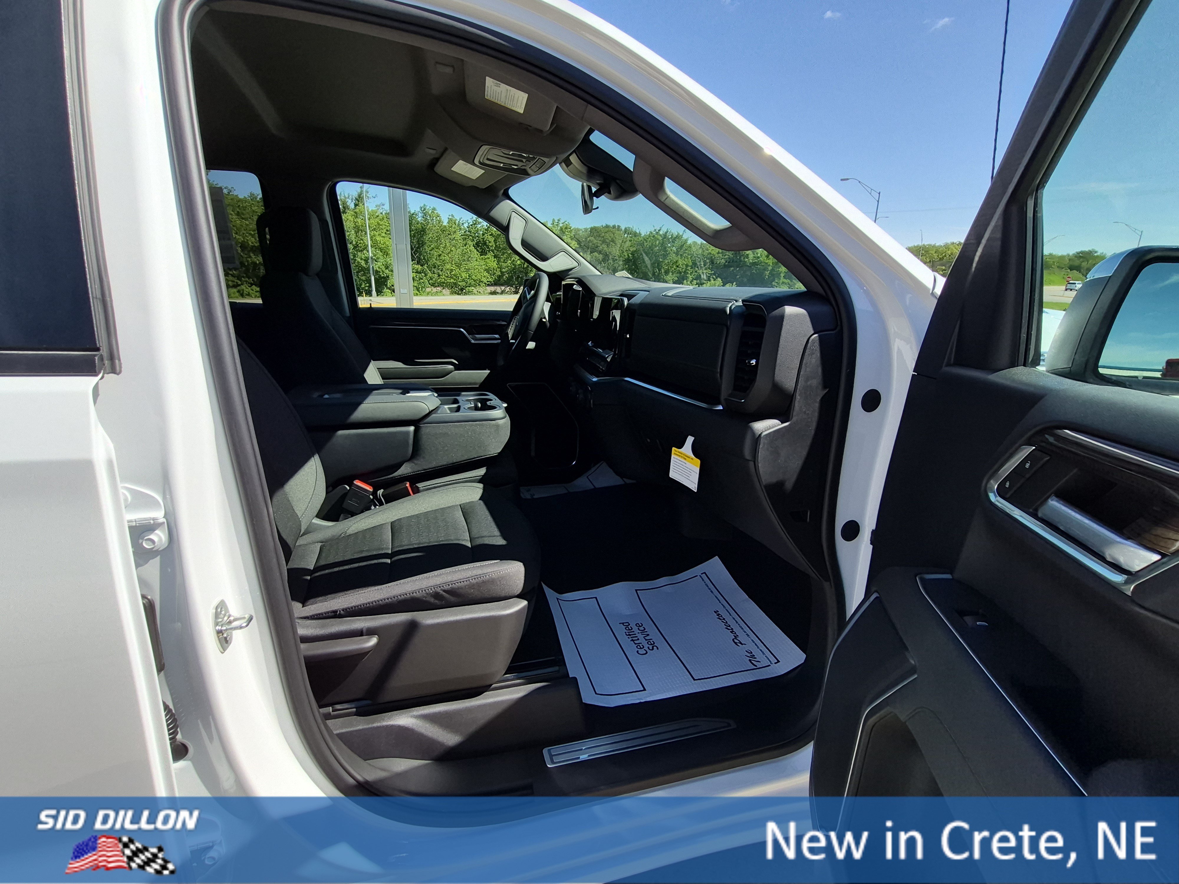 New 2026 Summit White Chevrolet LT image 4