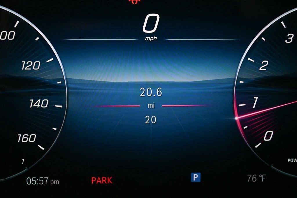 2025 Mercedes-Benz GLC Base - Photo 12