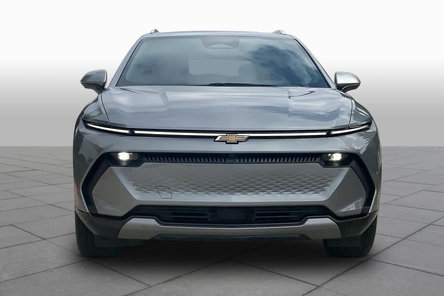 Used 2025 Sterling Gray Metallic Chevrolet LT2 w/PDE image 3