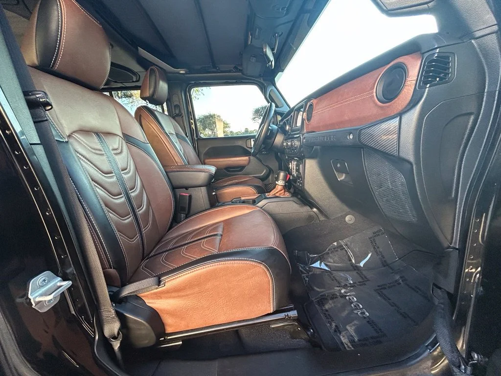 Used 2018 Black Clearcoat Jeep Unlimited Sport S image 23
