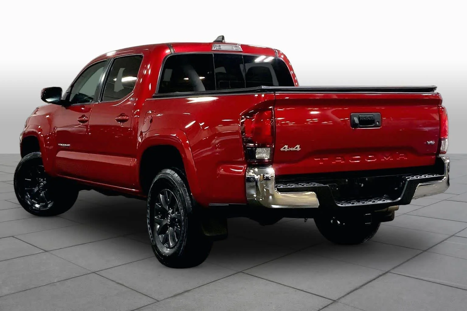 Used 2021 Barcelona Red Metallic Toyota SR5 image 12