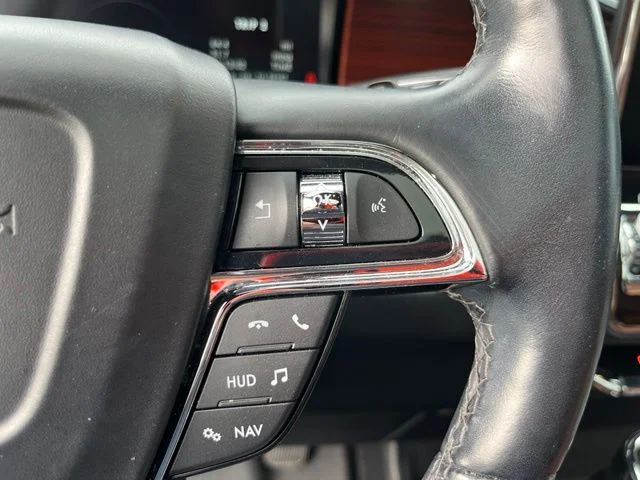 Used 2020 White Lincoln Reserve image 19