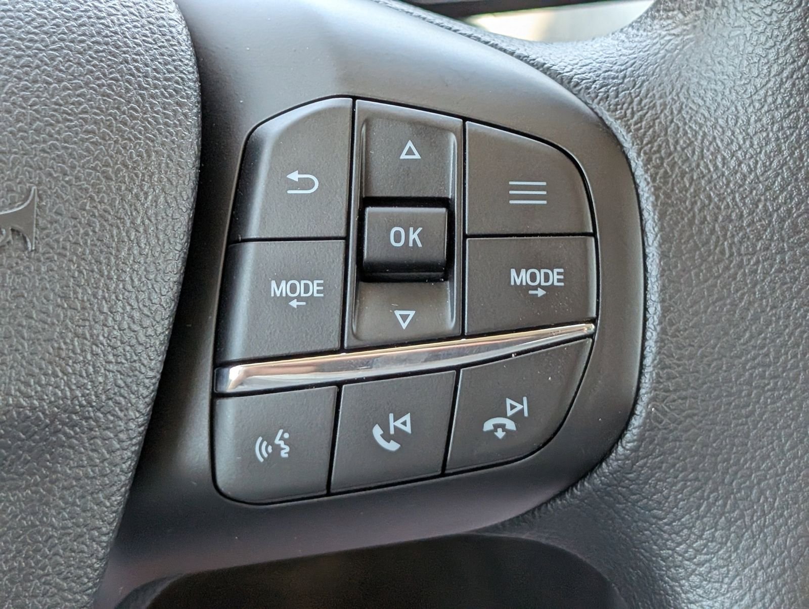 New 2026 Oxford White Ford XLT image 21