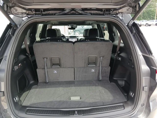 New 2026 Baltic Gray Metallic Clear-Coat Exterior Paint Jeep Limited Reserve image 11
