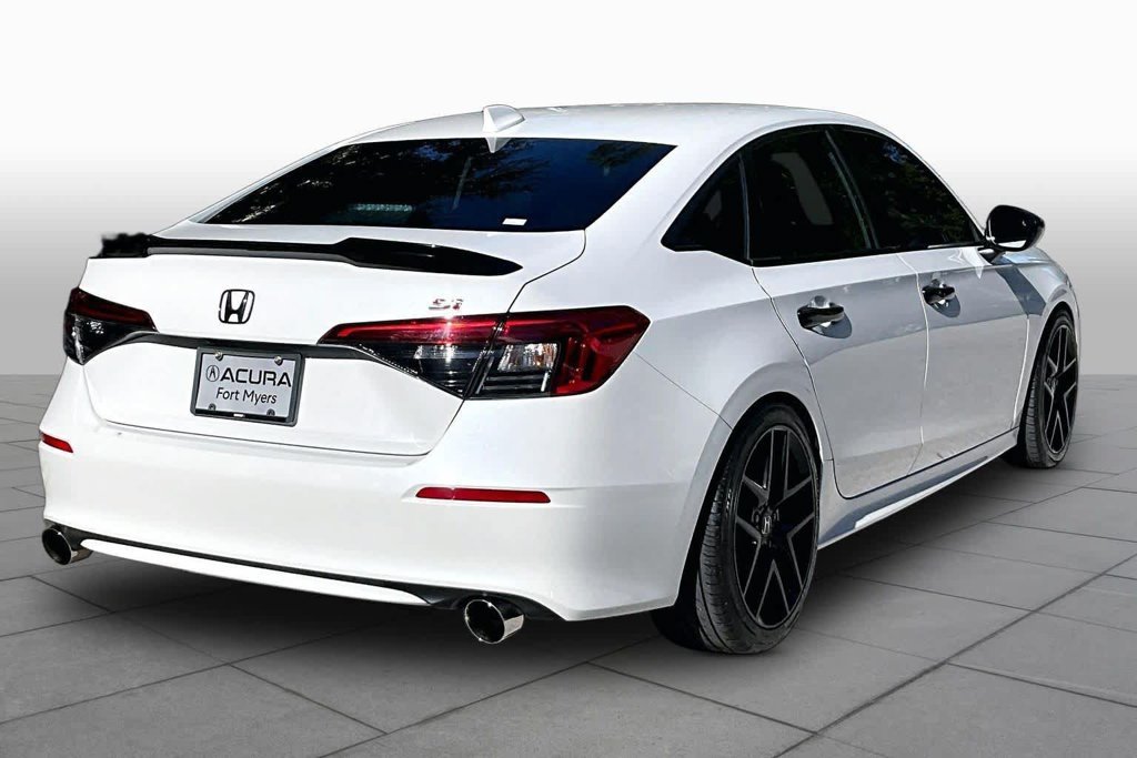 Used 2024 White Honda Base image 13
