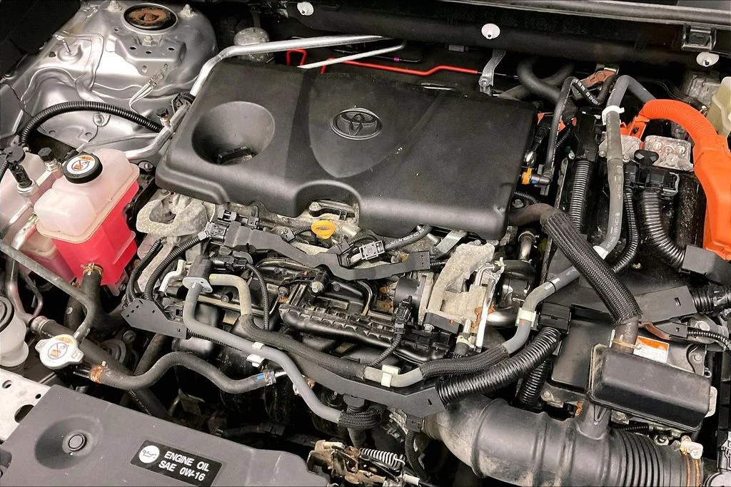 Certified Used 2021 Silver Toyota LE image 38