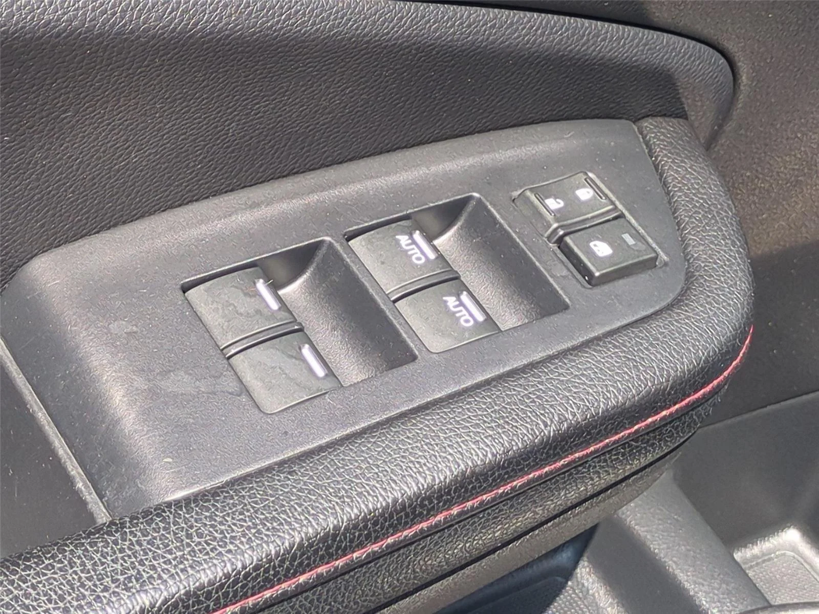 Used 2017 Crystal Black Pearl Honda Black Edition image 16