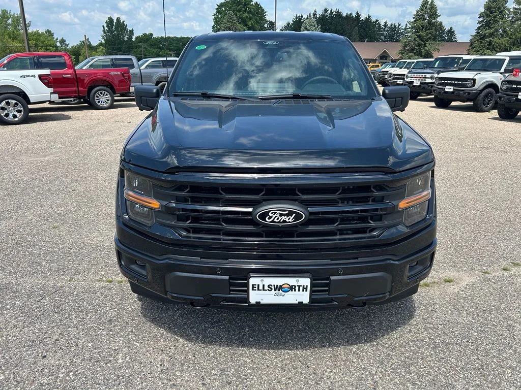 New 2026 Black Ford XLT image 2