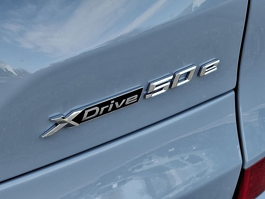 Used 2026 Brooklyn Grey Metallic BMW xDrive50e image 12