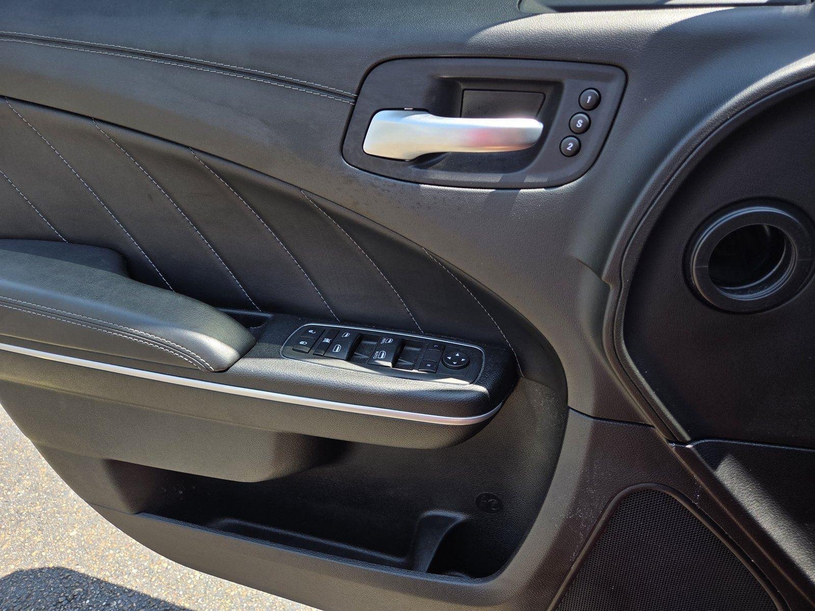 Used 2023 Go Mango Dodge Scat Pack image 15