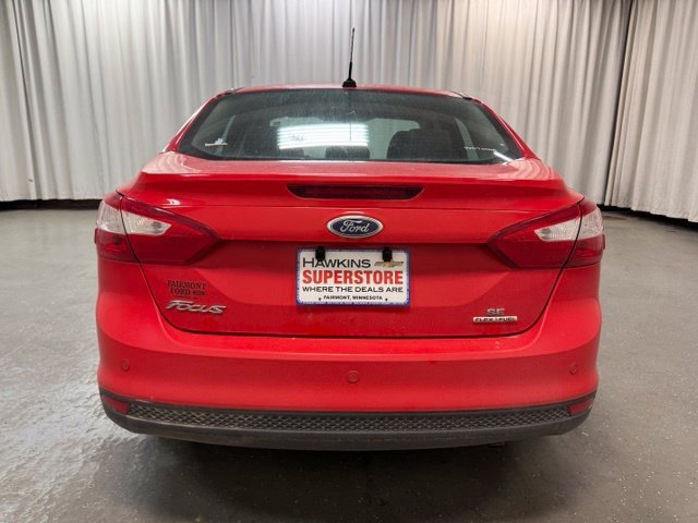 Used 2014 Red Ford SE image 6