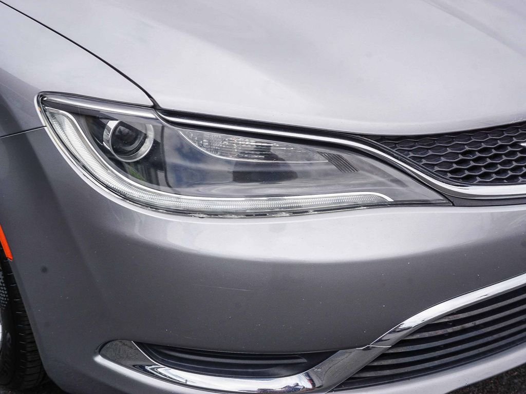 Used 2015 Silver Chrysler Limited image 11