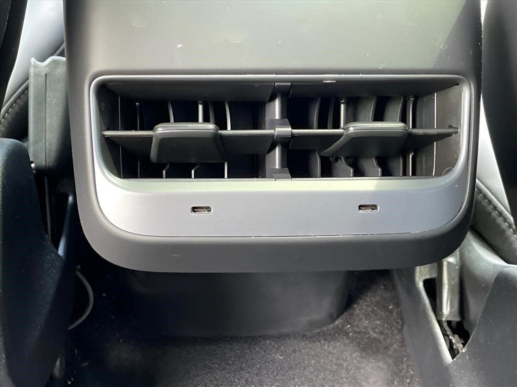 Used 2023  TESLA  image 14