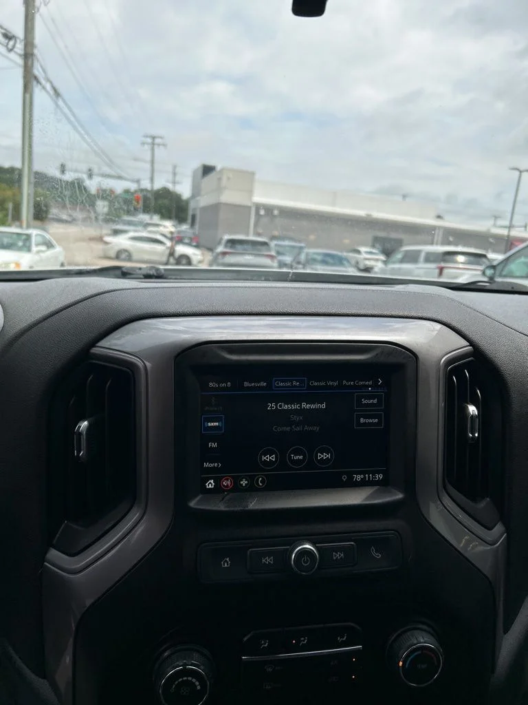 Used 2019 White Chevrolet Custom image 14