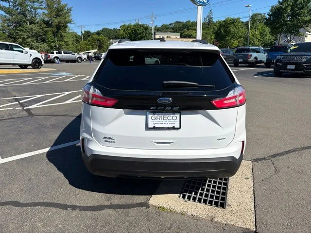 Used 2022 White Ford SEL image 6
