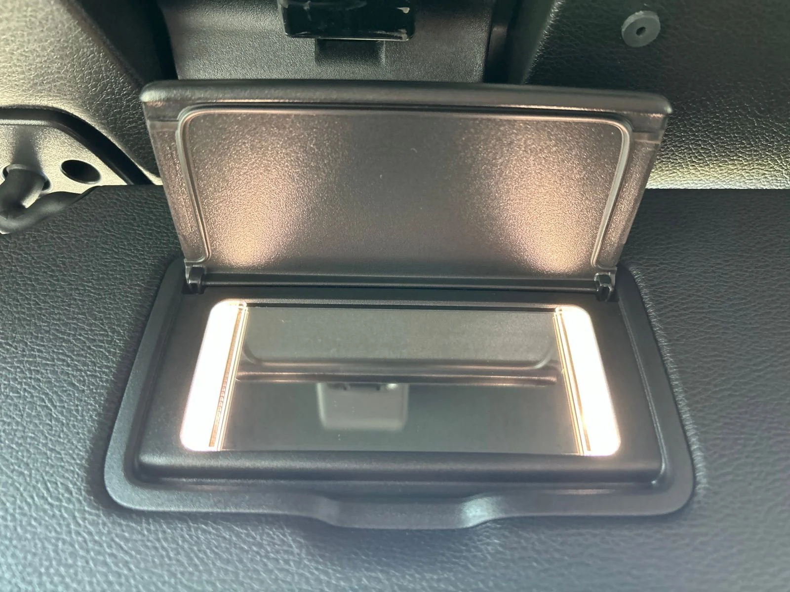 Used 2026 Gobi Clearcoat Jeep Rubicon X image 33