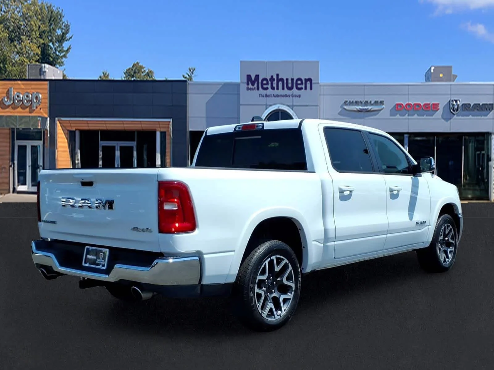 Used 2025 Bright White Clearcoat Ram Laramie image 4