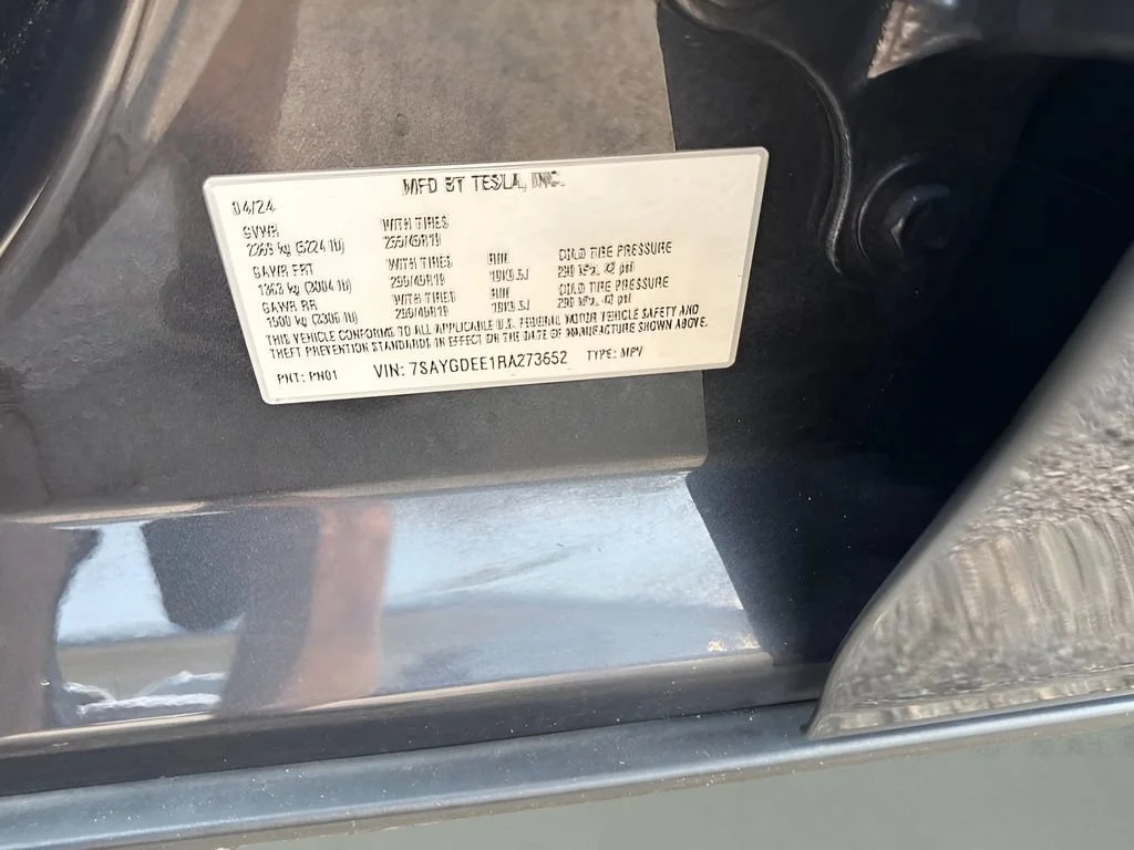 Used 2024  Tesla Long Range image 32