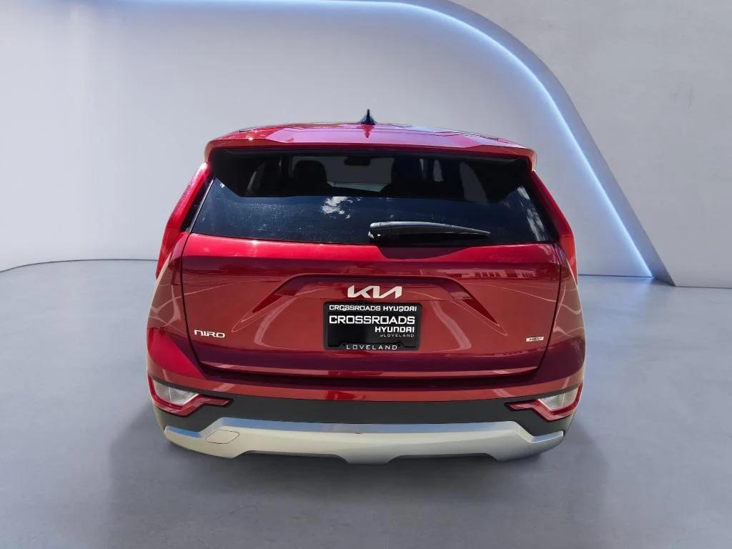 Used 2025 Runway Red Kia LX image 5