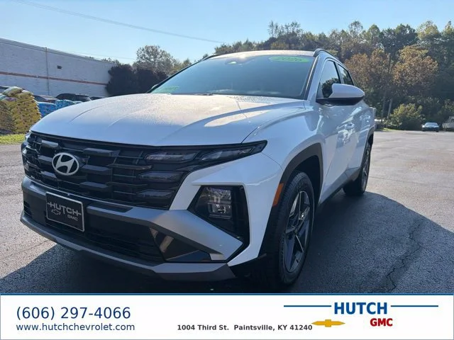 Used 2026 White Hyundai SEL image 1
