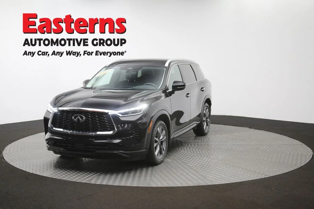 Used 2023 Black INFINITI LUXE image 59
