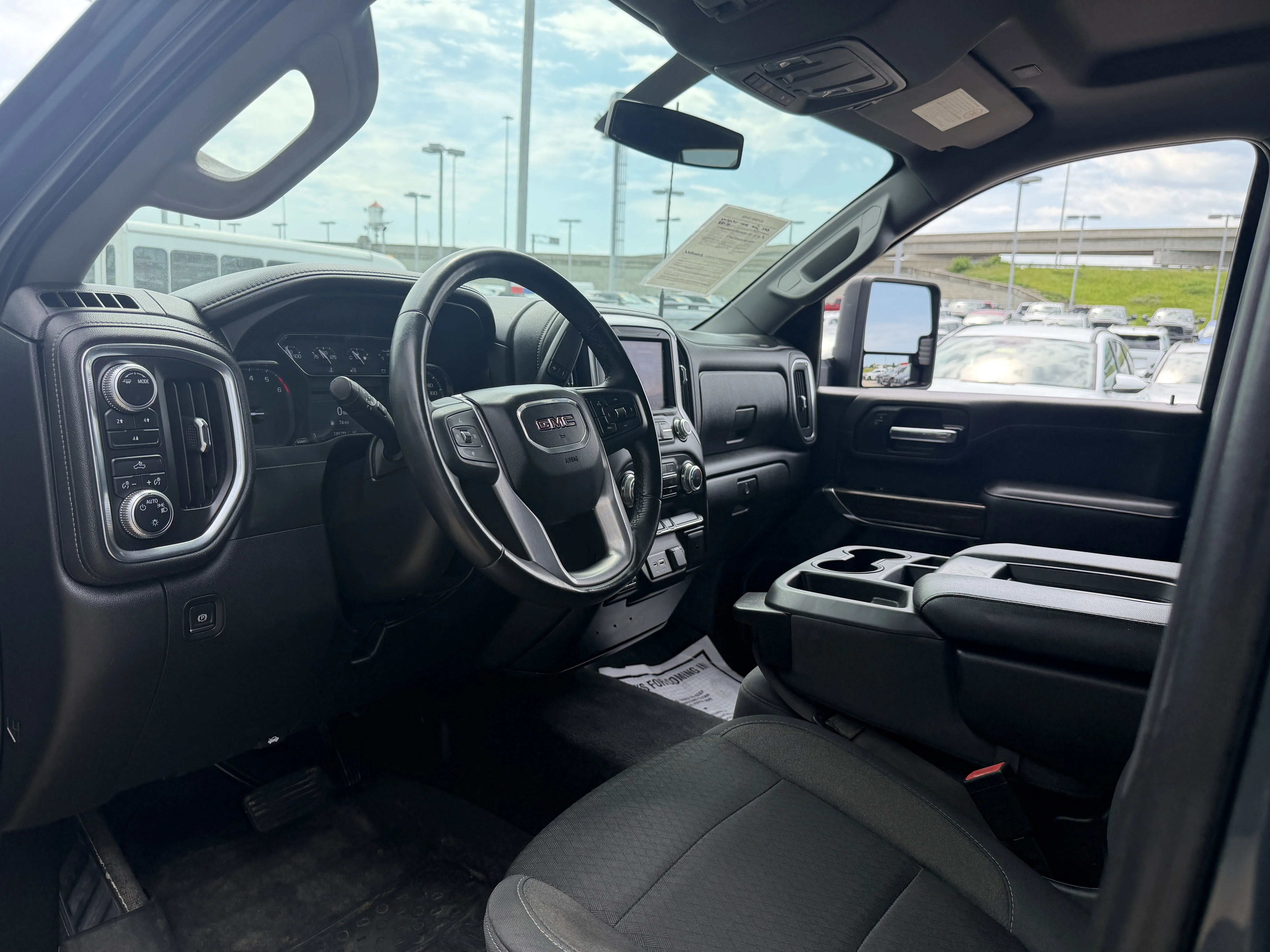 Used 2020 Dark Sky Metallic GMC SLE image 27