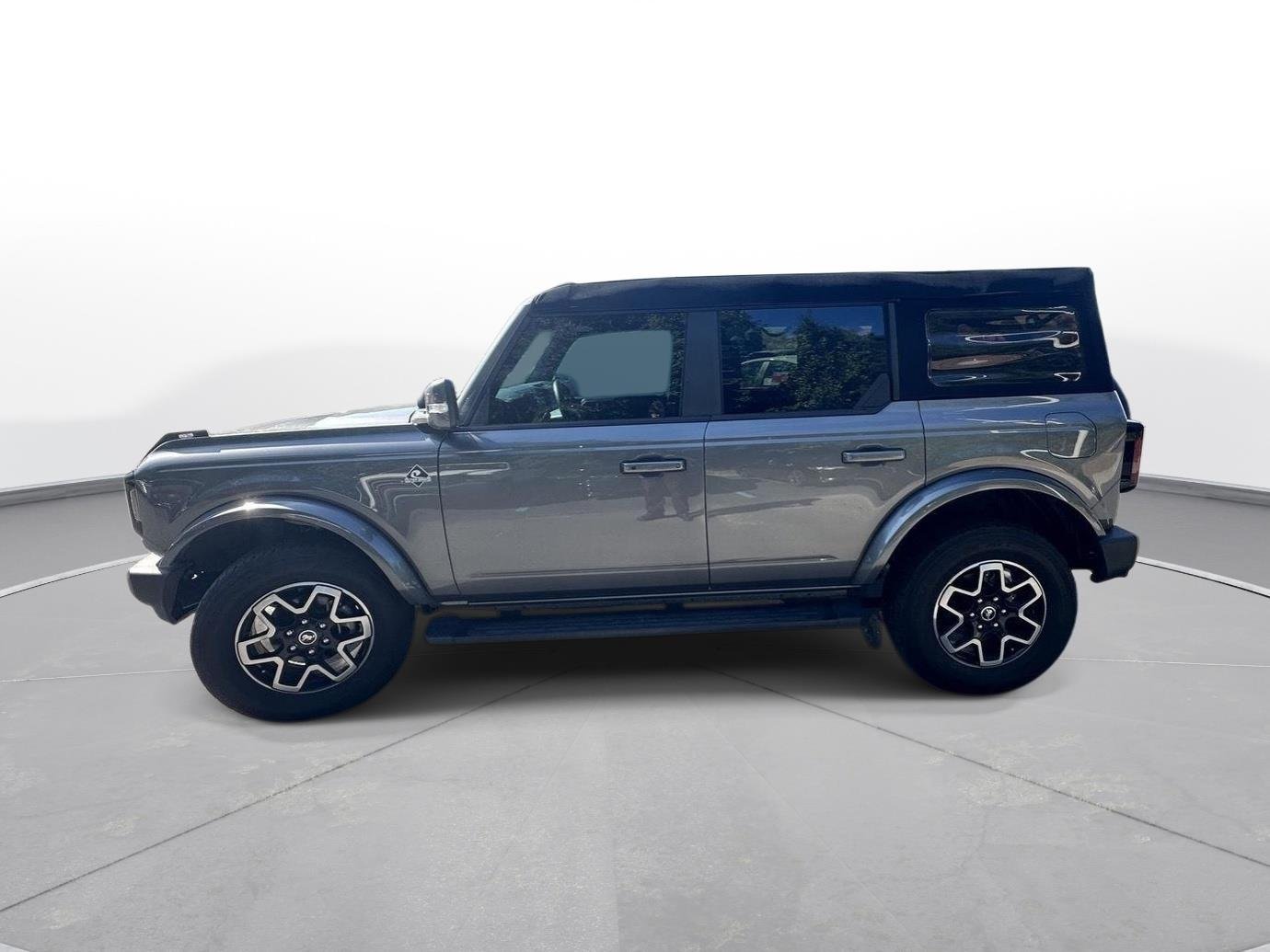 2024 Ford Bronco 4-Door Outer Banks - Photo 9