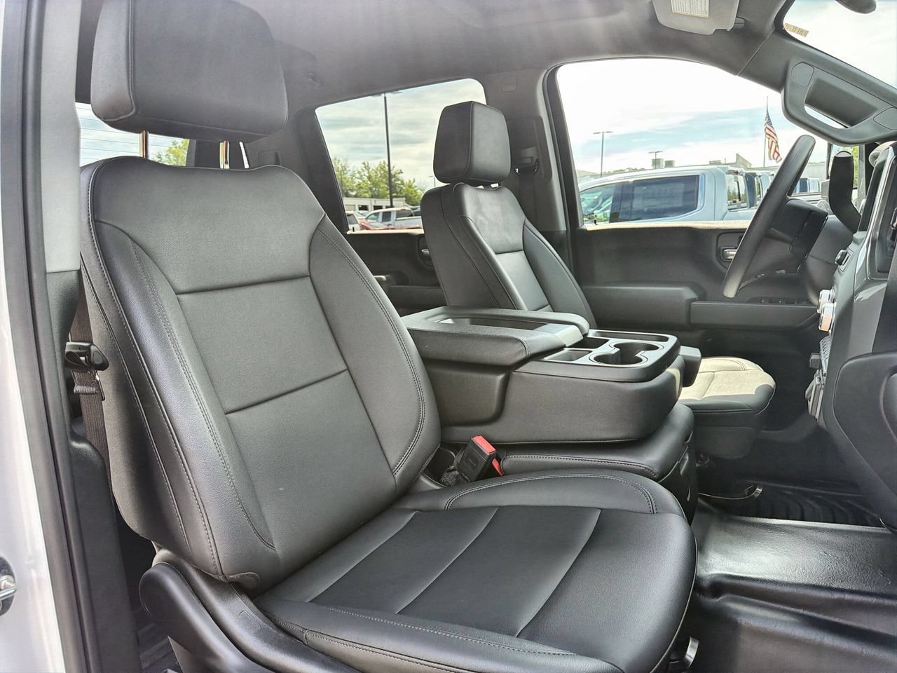 Used 2024 Summit White GMC Pro DRW image 23