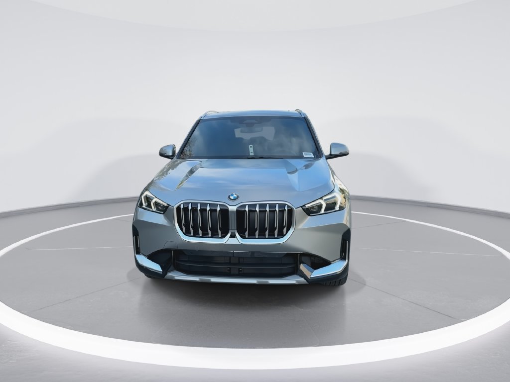 New 2027 Silver BMW xDrive28i image 3