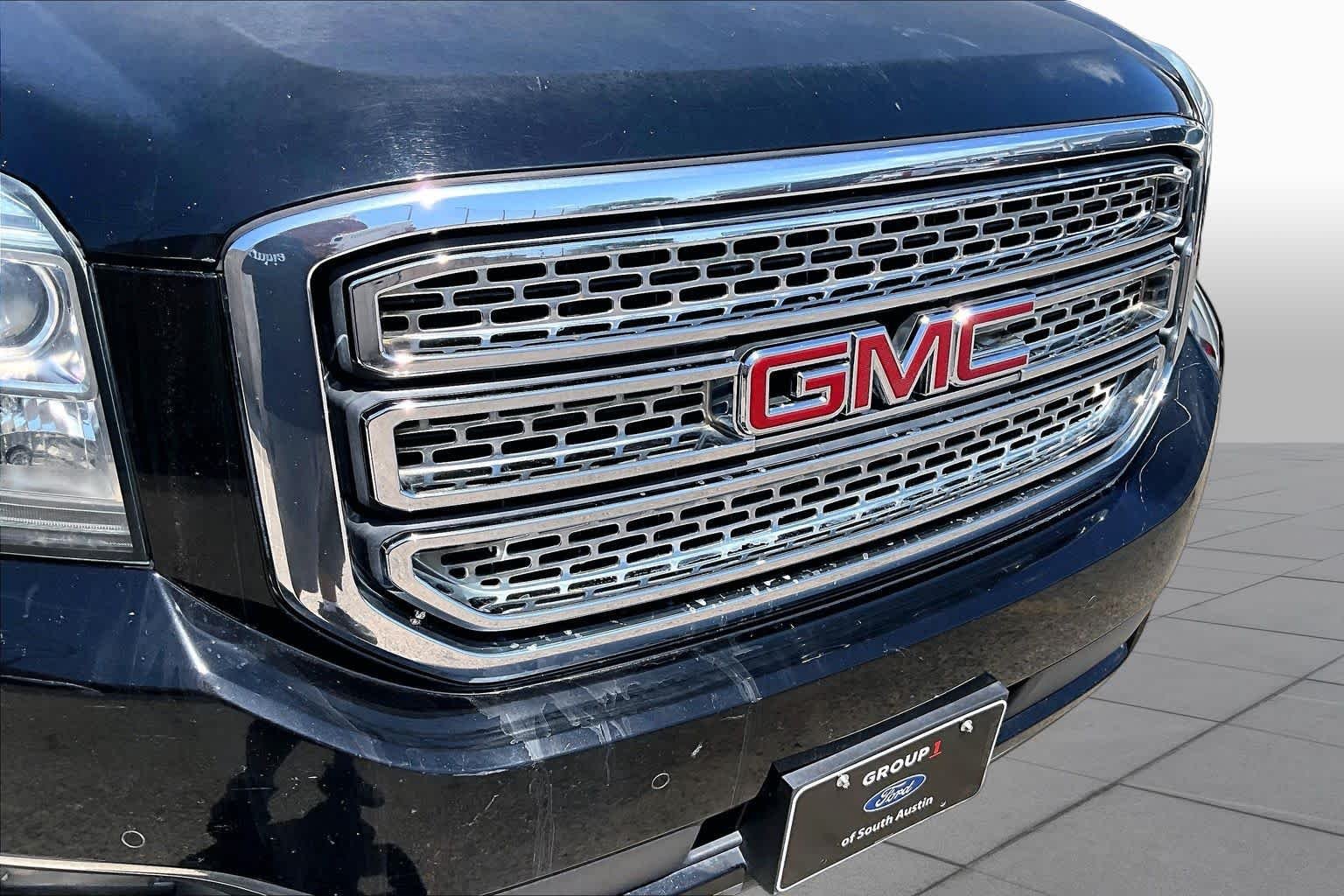Used 2016 Onyx Black GMC SLE image 30