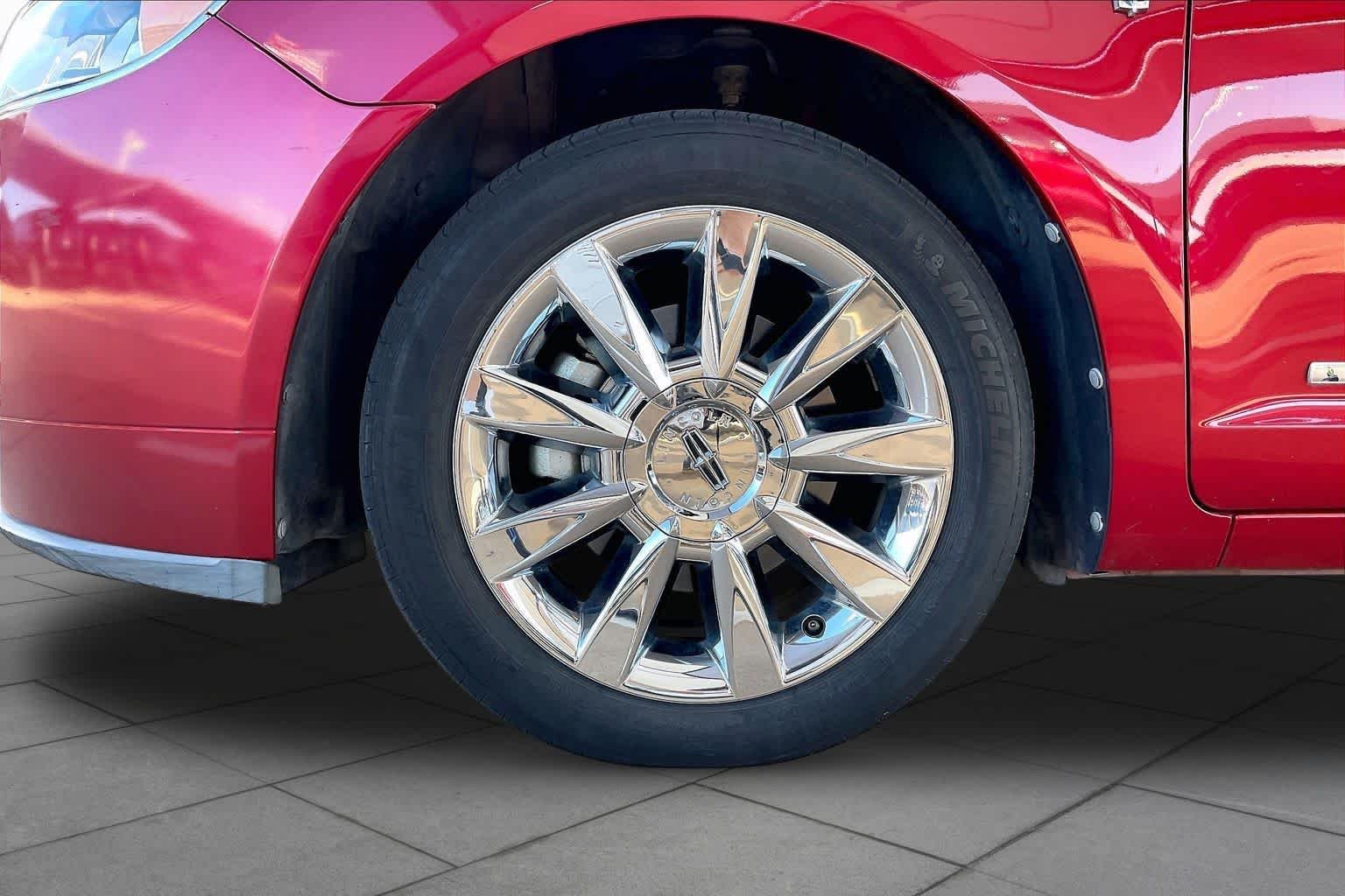 Used 2011 Red Candy Metallic Tint Lincoln Hybrid image 9