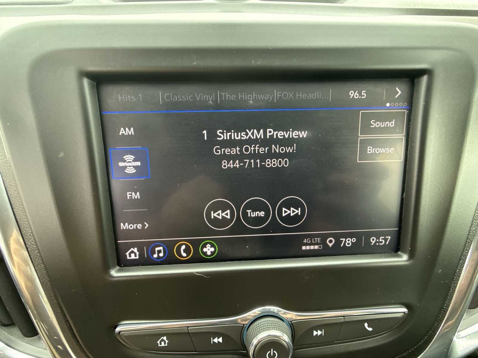 2024 Chevrolet Equinox LT - Photo 13