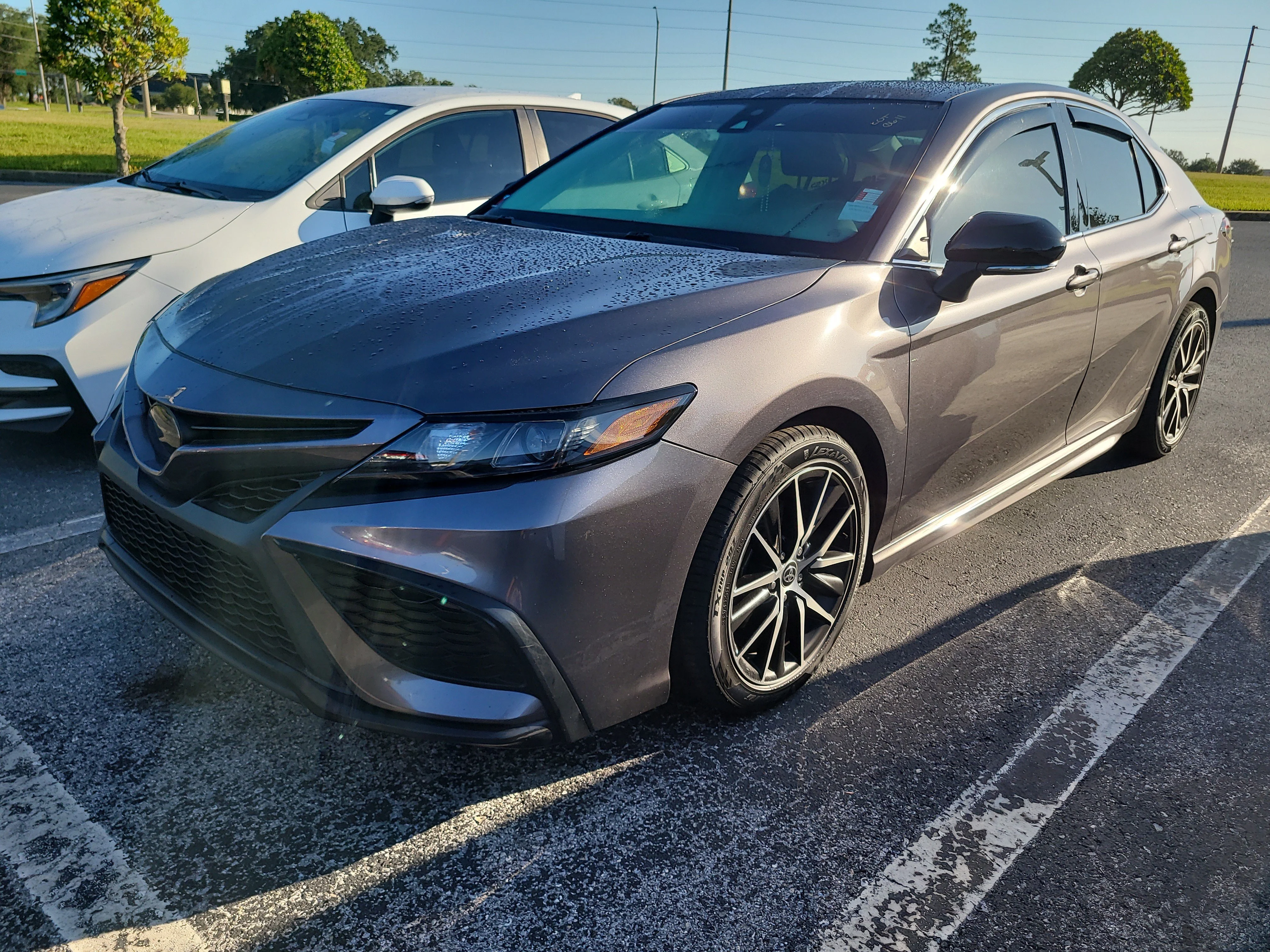 Used 2023 Predawn Gray Mica Toyota SE image 3