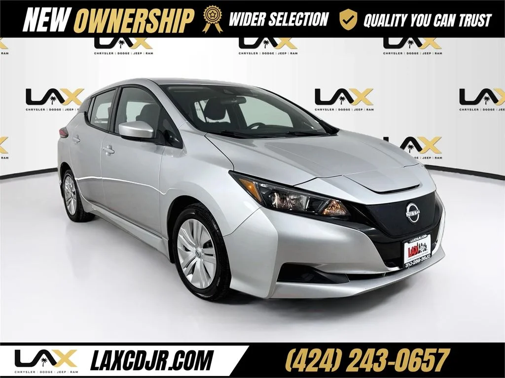 Used 2023 Silver Nissan S image 1