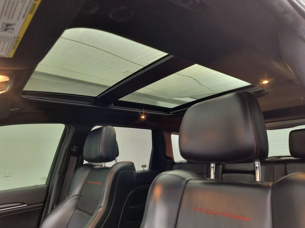 Used 2020 Slate Blue Pearlcoat Jeep Trailhawk image 13
