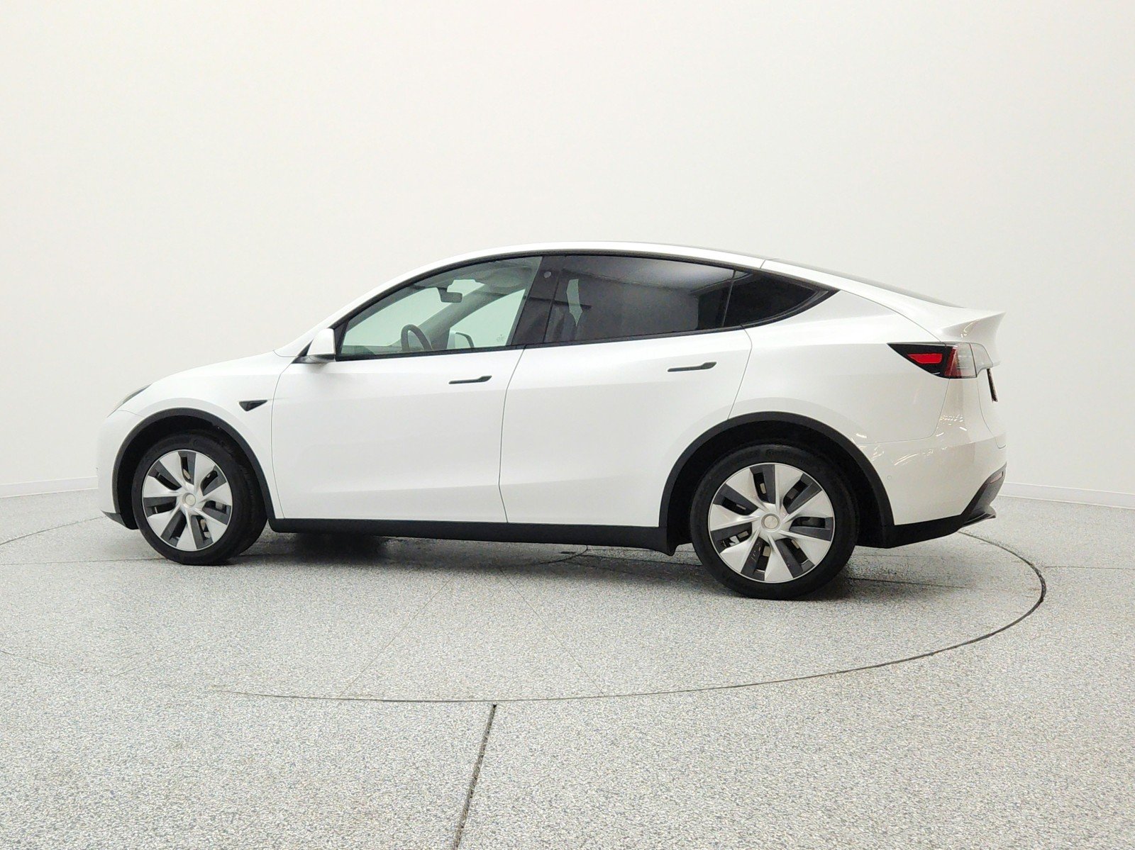 Used 2022 Pearl White Multi-Coat Tesla Long Range AWD image 8