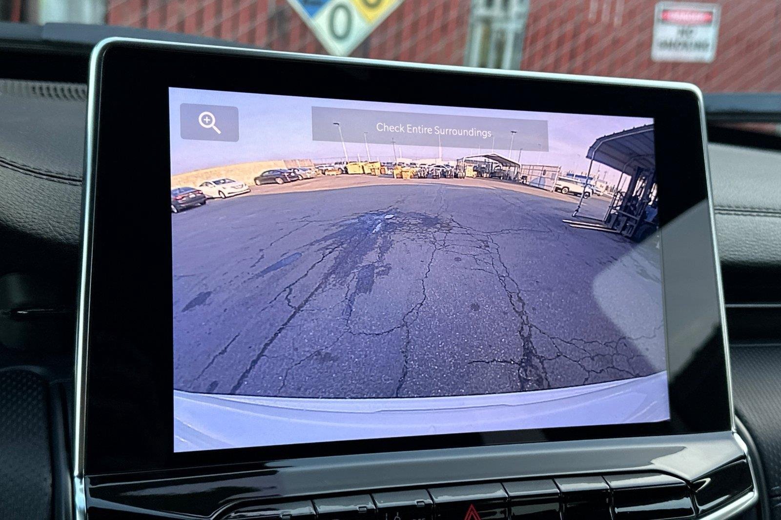 New 2026 Bright White Clearcoat Jeep Latitude Altitude image 19