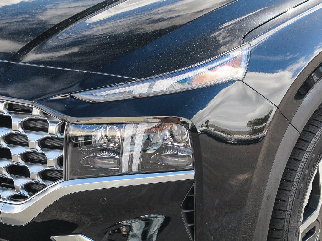 Used 2023 Black Hyundai Limited image 5