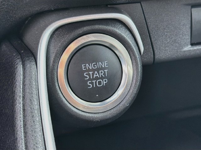Used 2026 Pearl Toyota XLE image 35